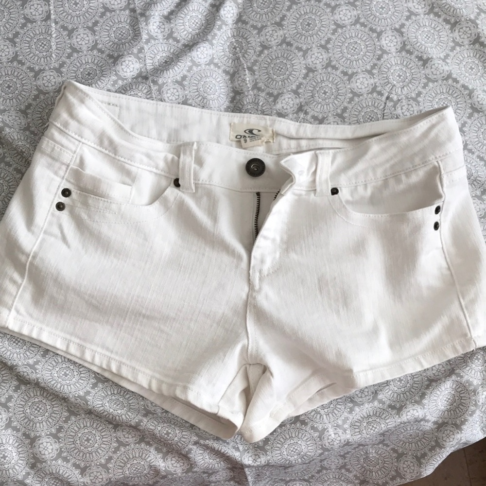 White shorts size 9